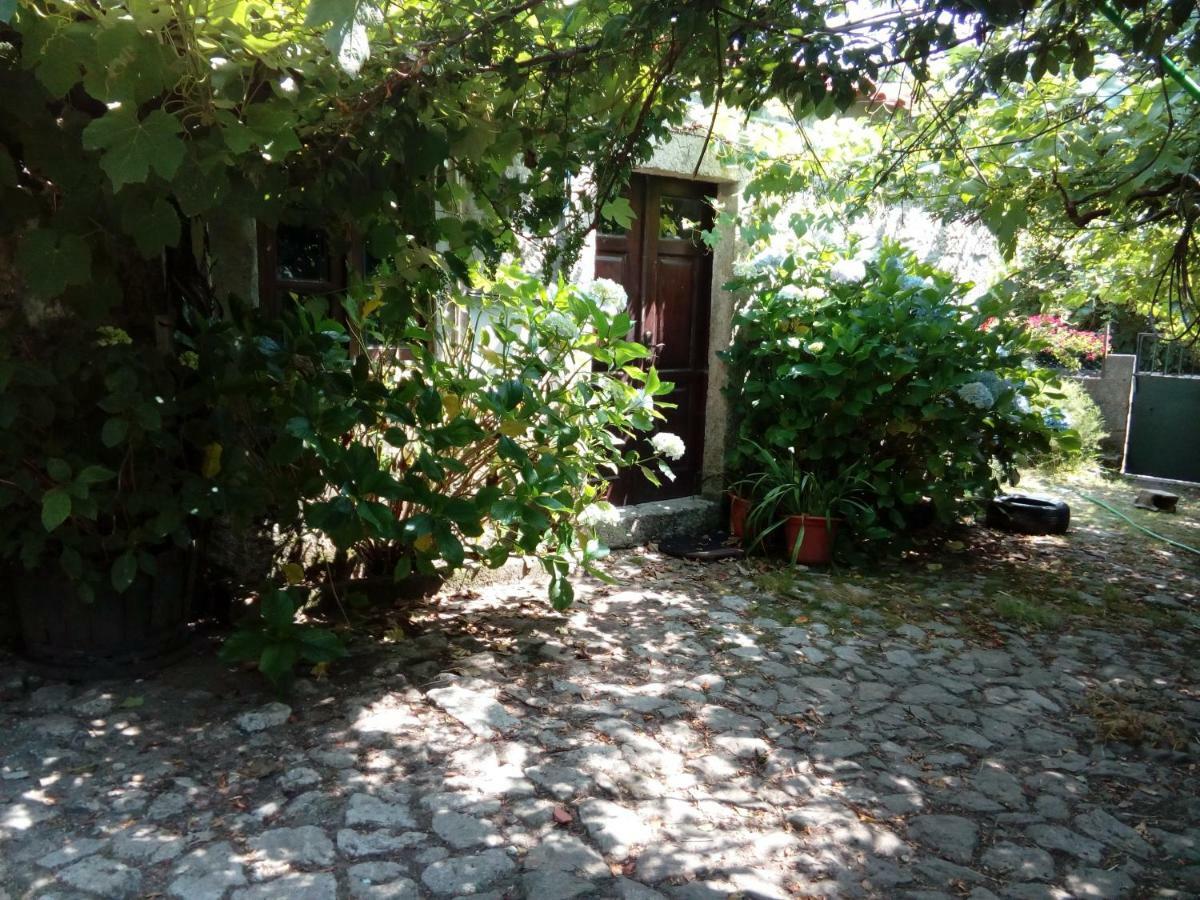 Cottage house Lovelhe Exterior foto